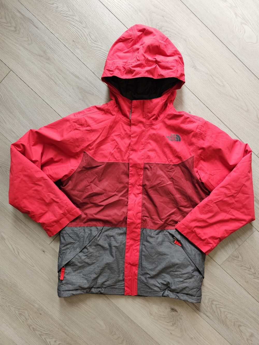 TNF The North Face Freedom Insulated Snow / Skii Winter Jacket, Youth Boys Large